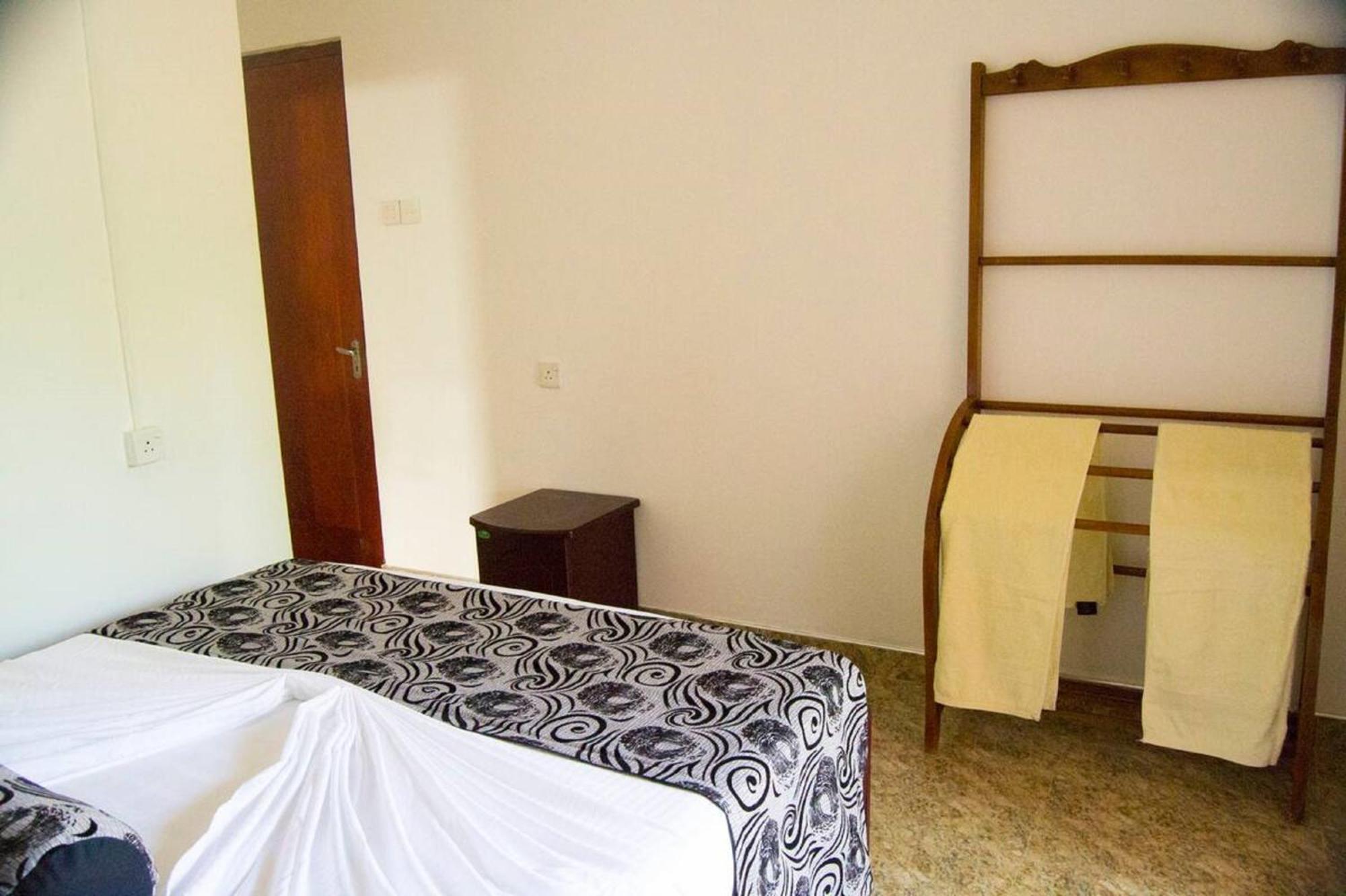 Iduwara Guest Διαμέρισμα Σιγκιρίγια Εξωτερικό φωτογραφία